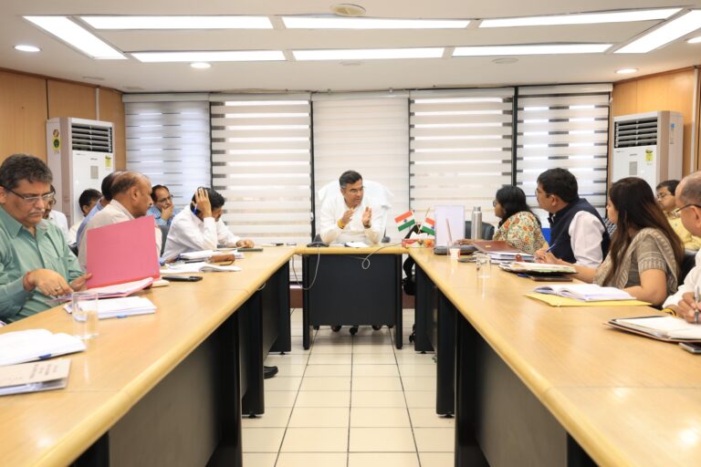 Delhi’s Water Minister Vows to Improve Water Supply, Curtail Illegal Connections