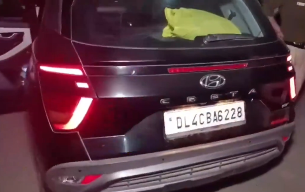 Delhi: Three Criminals Apprehended After Police Shootout in Rohini Delhi: Three Criminals Apprehended After Police Shootout in Rohini
