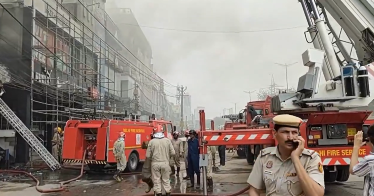 Shaheen Bagh: Massive Fire Engulfs Shoe Showroom