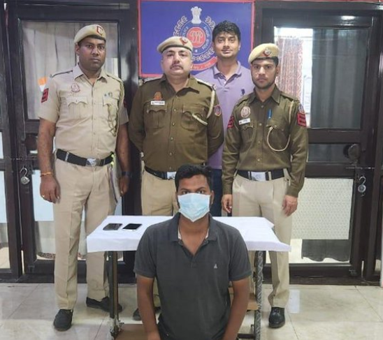 Delhi Man Arrested for Posing as MHA Official and Duping Woman of Rs 33,000