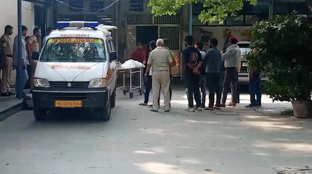 29-Year-Old Man Shot Dead After Altercation in Delhi’s Burari; Accused Absconding 29-Year-Old Man Shot Dead After Altercation in Delhi’s Burari; Accused Absconding