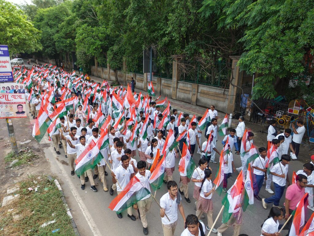 Over 8,000 Join Grand Tiranga Yatra in Janakpuri: Ashish Sood Calls for Patriotism, Cleanliness, and Use of Indigenous Products Over 8,000 Join Grand Tiranga Yatra in Janakpuri: Ashish Sood Calls for Patriotism, Cleanliness, and Use of Indigenous Products