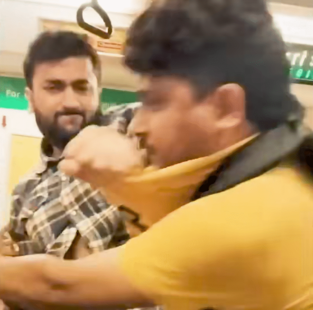 Frequent Fights Inside Delhi Metro Raise Safety Concerns — Viral Videos Spark Questions Over CISF and DMRC Security Measures Frequent Fights Inside Delhi Metro Raise Safety Concerns — Viral Videos Spark Questions Over CISF and DMRC Security Measures