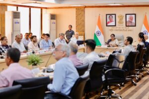 Delhi CM Rekha Gupta Reviews Heat Wave Action Plan 2026, Orders Ground-Level Readiness Across City