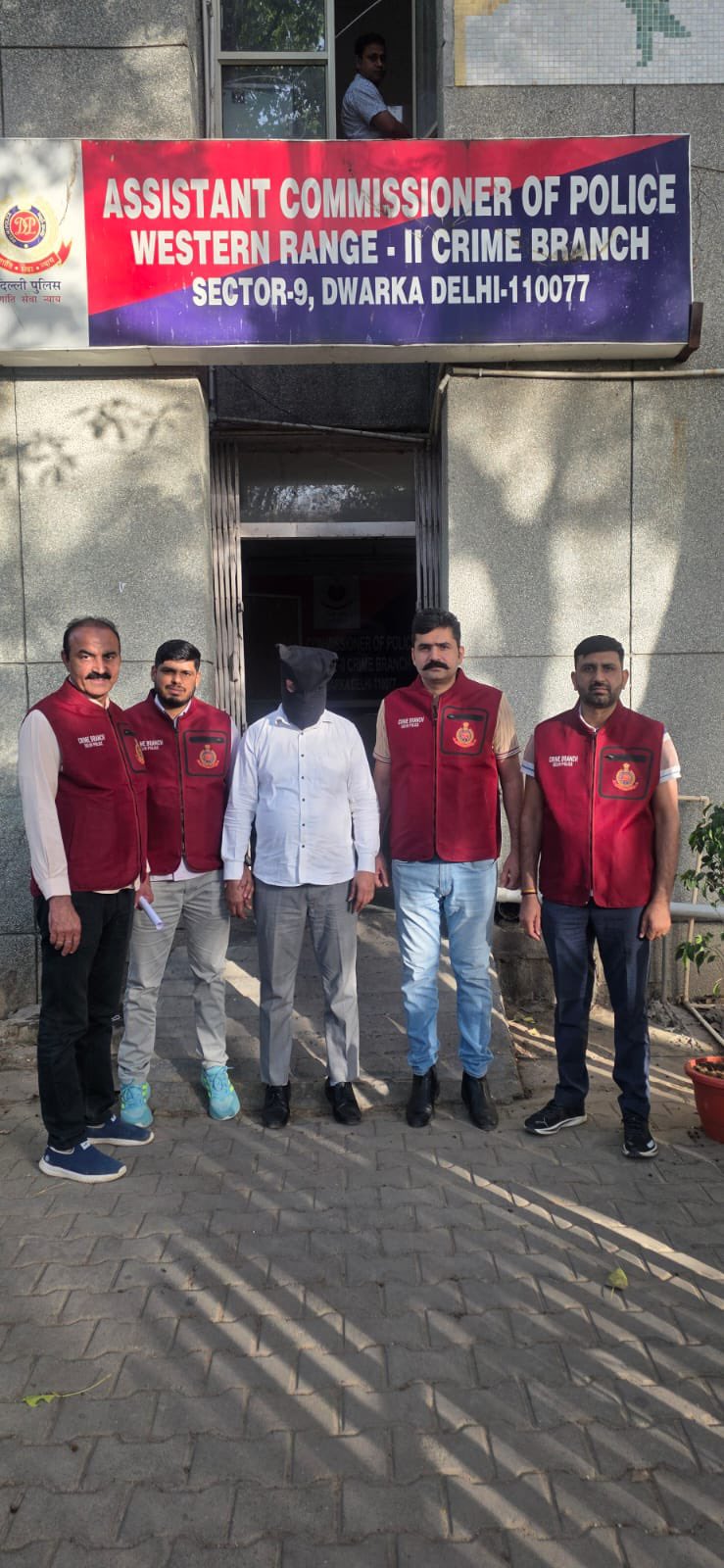 Bank Employee Turns Fraud Facilitator: Delhi Crime Branch Busts Major Cyber Scam Network