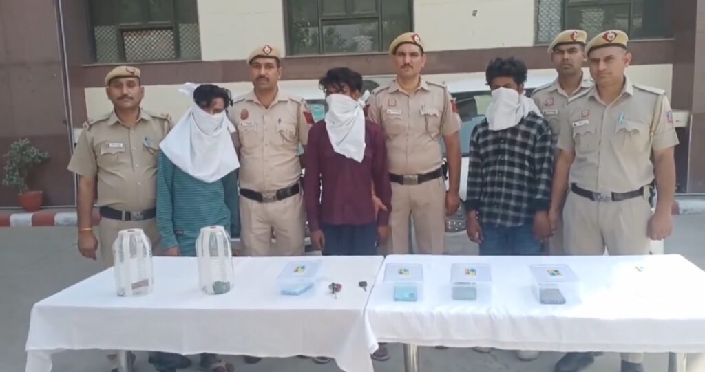 Cab Driver Lured, Assaulted and Robbed in Rohini; Three Accused Arrested