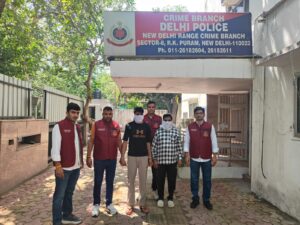 Bus Theft Racket Busted: Crime Branch Recovers 100 Stolen Phones, Two Arrested