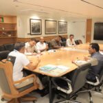 Delhi PWD Reviews Drain Desilting, Waterlogging Hotspots Ahead of Monsoon