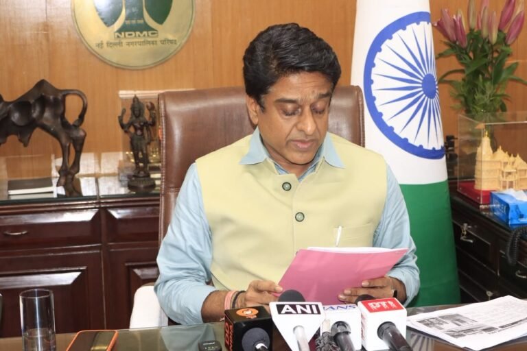 NDMC Vice-Chairperson Kuljeet Chahal speaking at a press conference on pollution and dust-control measures in New Delhi