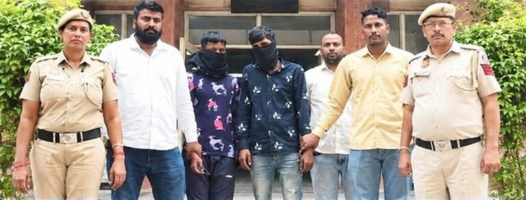 New Usmanpur police with two masked accused in the robbery case